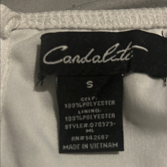 Elegant White Dress with Silver Accents - Picture 3 of 3